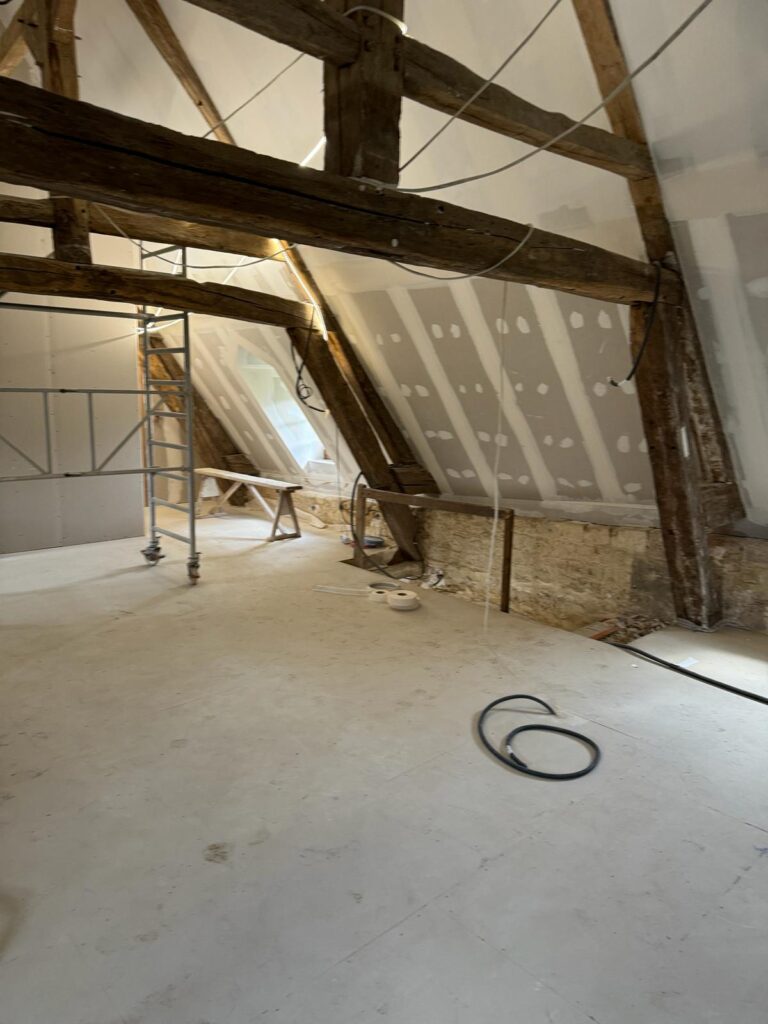 Chantier de Rénovation dans un comble